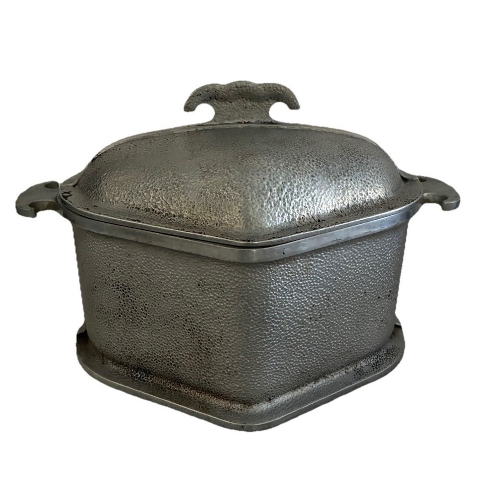 Vintage Guardian Service Casserole Dutch‎ Oven Sweetheart Triangle Pot Lid